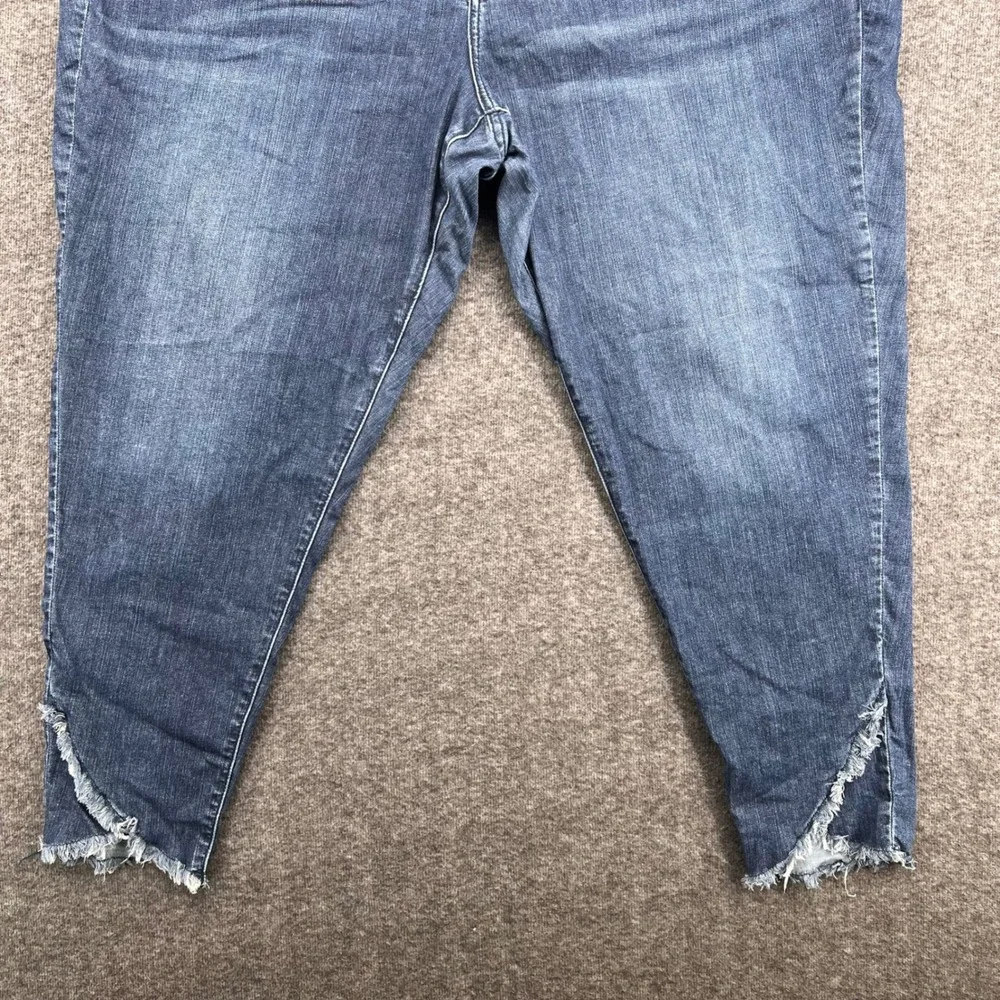 Lane Bryant Skinny Jeans Women 26R Blue Medium Wash Tulip Raw Hem Fringe Stretch